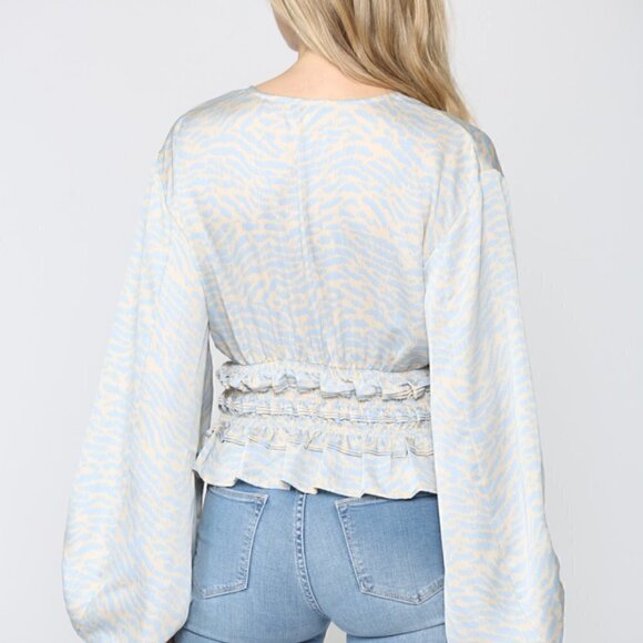 𝅺blue and bone blouse - Picture 2 of 6
